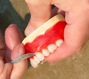 Dentures repair - Christian Barriault denturologiste
